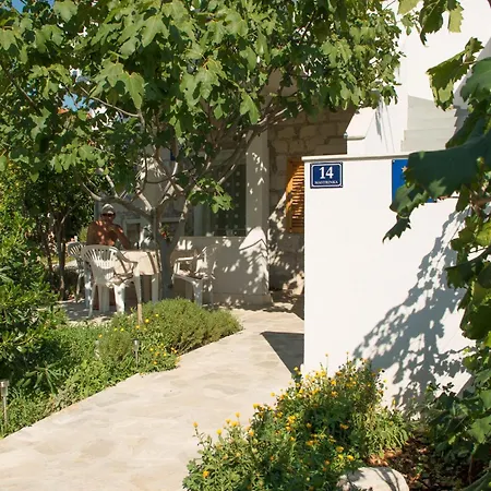 公寓 Dobrisa In Vinišće